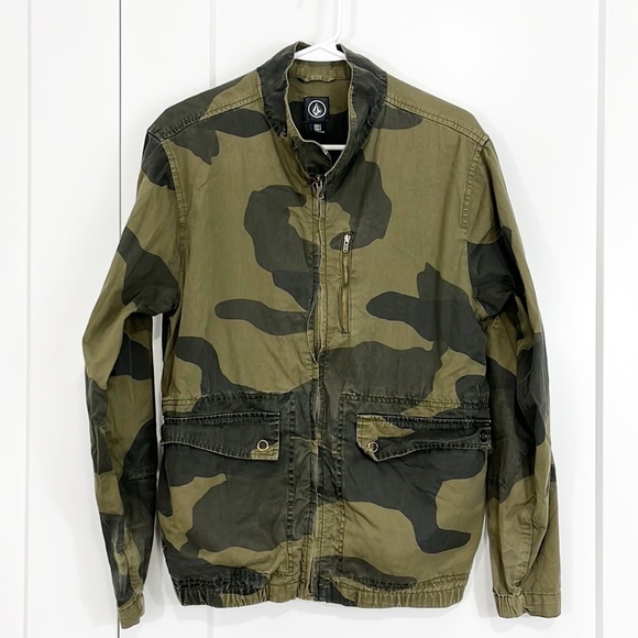 Volcom Small Green and Brown Camouflage Bomber Jacket with Pockets - Picture 1 of 10